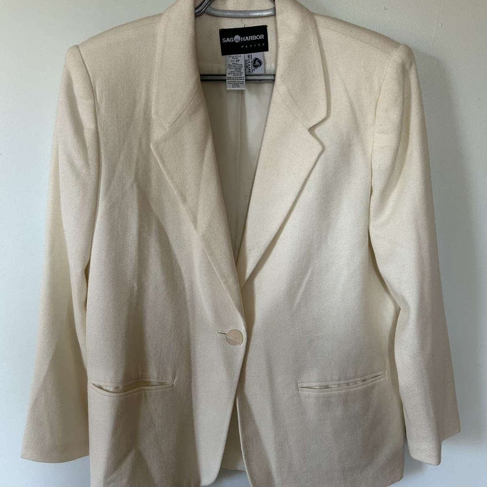 Sag Harbor Petites Wool Blazer. Size 8P